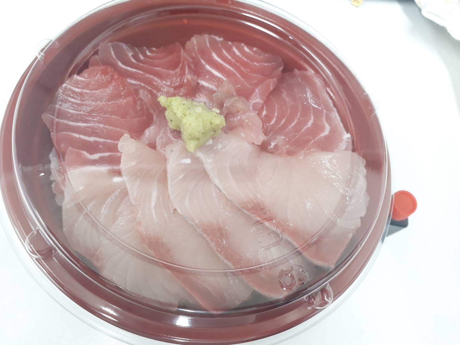 ぶりマグロ丼