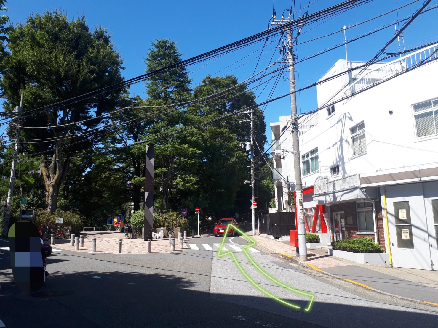 鍋島松濤公園の横の道