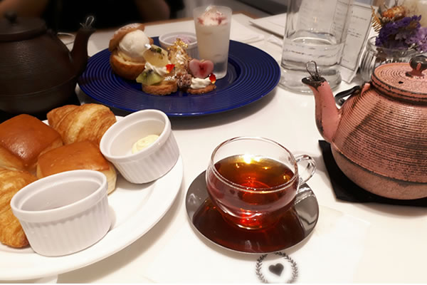 SALON BAKE ＆ TEA 紅茶とスイーツ